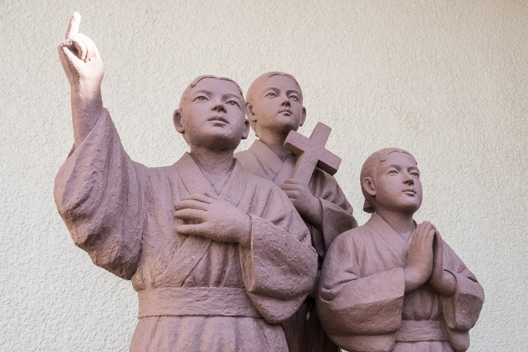 中町教会敷地内にある日本26聖人3少年像