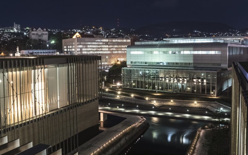 長崎県美術館の夜景 デートに最適 ムード特ａ級な穴場スポット 長崎の夜景