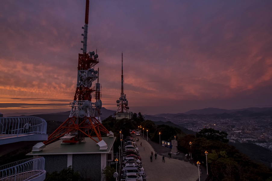 稲佐山山頂展望台 「ビュータワー」からの長崎の夕景