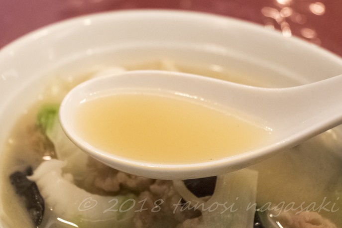 中華菜館 福壽の特製そぼろちゃんぽんのスープ