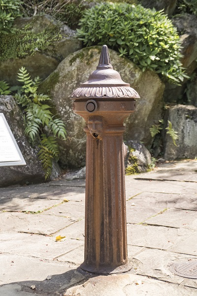 グラバー園（長崎市南山手町）の水道創設当時の共用栓