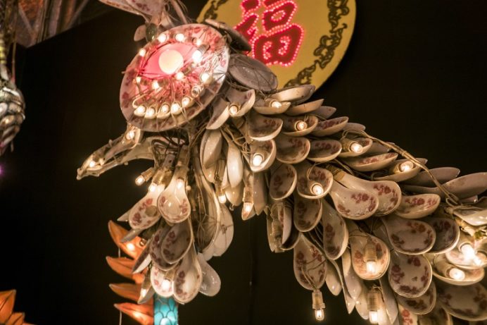 長崎ランタンフェスティバル（湊公園・新地中華街）のレンゲの龍と鳳凰