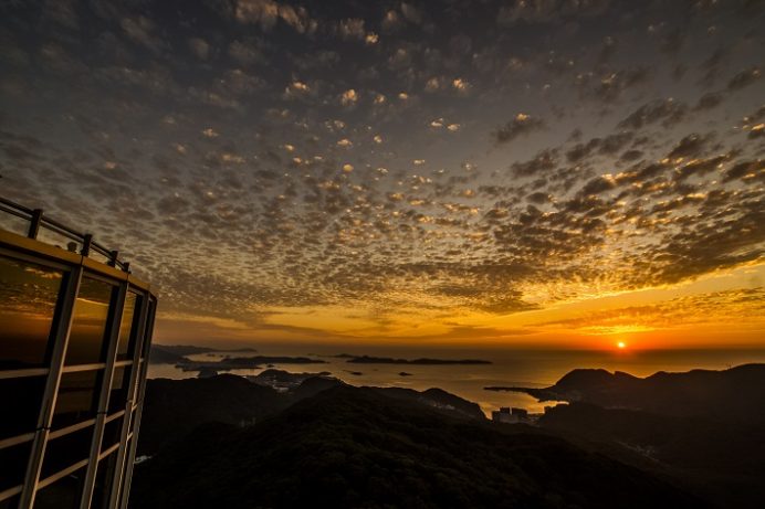 稲佐山山頂展望台 「ビュータワー」からの長崎の夕景