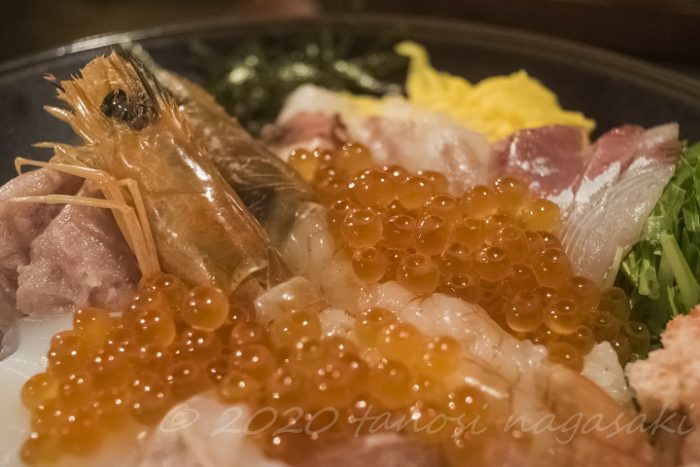 【伊王島で海鮮丼】といえば？「網元食堂！」