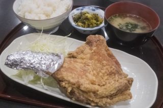 宇宙一唐揚げがウマい「鶏の白石」(島原)【唐揚げメニュー全6品完食!一番ウマいのは〇〇?】