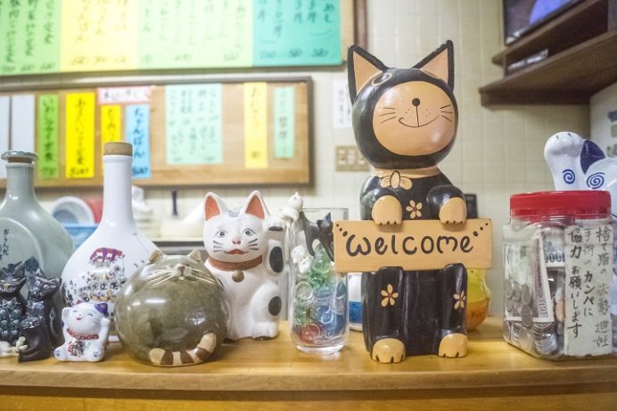 かんざき食堂（長崎市諏訪町）、猫の聖地
