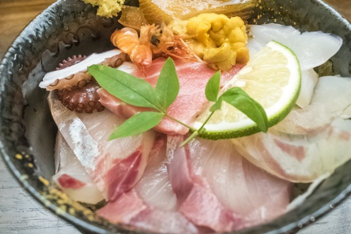 鮨政【さいかい丼】～お寿司屋さんの豪華海鮮丼！
