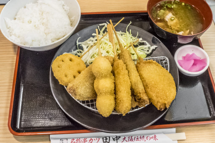串カツ田中（長崎駅かもめ市場）、串カツ定食