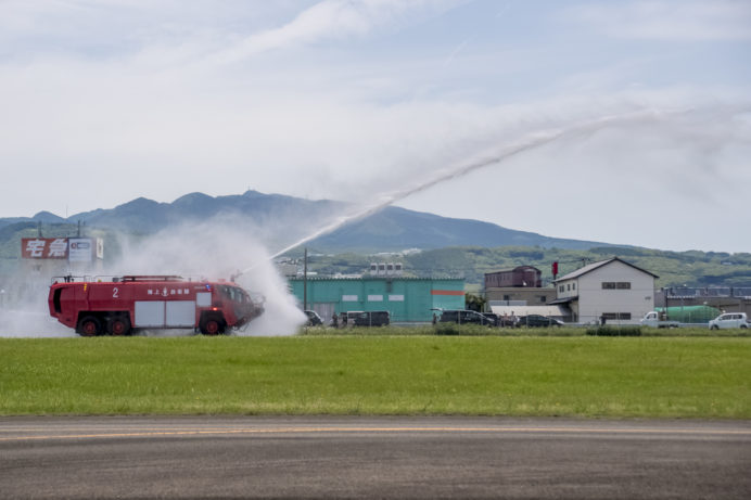 大村航空基地祭2018（長崎県大村市）、海上自衛隊、消防車展示