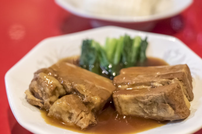 中国料理 王鶴（長崎新地中華街）、東坡肉 （トンポーロー／角煮饅頭）