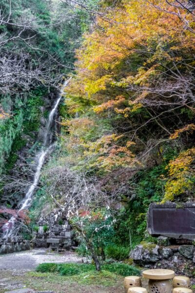 滝の観音の紅葉（長崎市平間町）