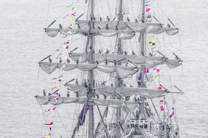 長崎帆船まつり2015（長崎市）、入港パレード、女神大橋
